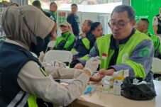 Pelaksanaan cek kesehatan gratis oleh tim dokkes Polresta Malang Kota (istimewa)