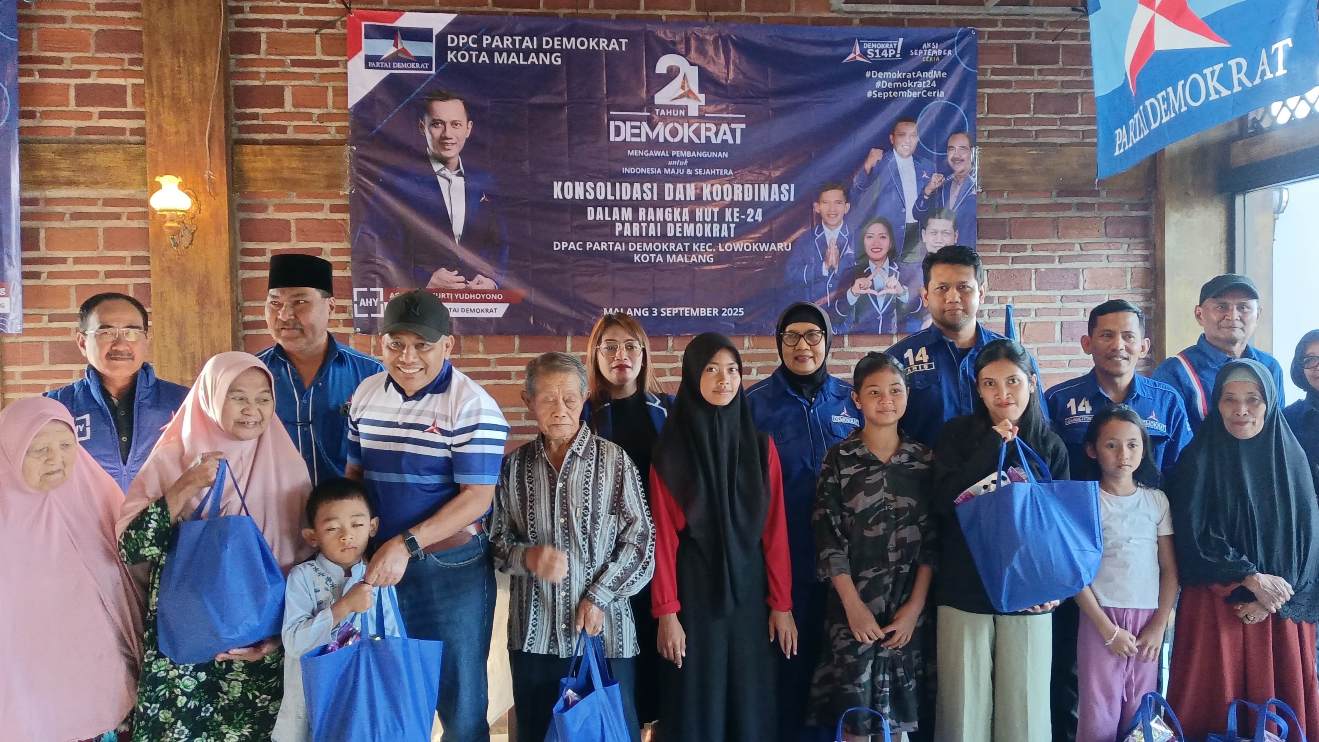 Peringati HUT ke-24, DPC Partai Demokrat Bagikan 100 Santunan untuk Duafa (istimewa)