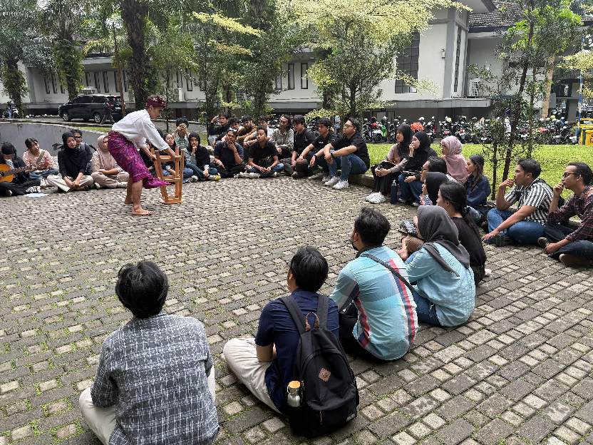 Monolog I Gusti Ngurah Rai di depan Auditorium Universitas Brawijaya (Istimewa)