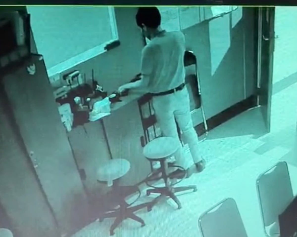 Asisten Supervisor di Malang Curi 4 HP Perusahaan, Aksi Terekam CCTV