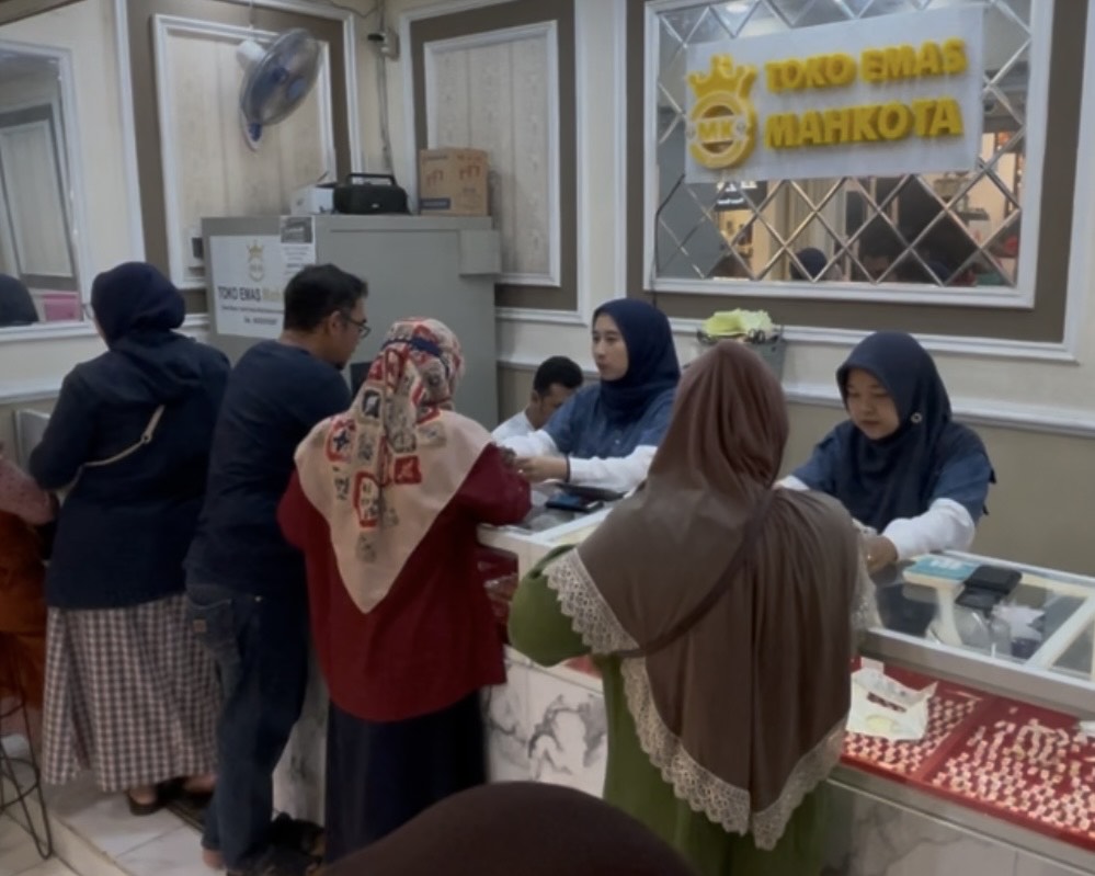 Harga Emas Naik, Warga Malang Ramai Jual Perhiasan