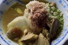 Menikmati Segarnya Soto Kambing Khas Malang di Warung Saben Ketangi