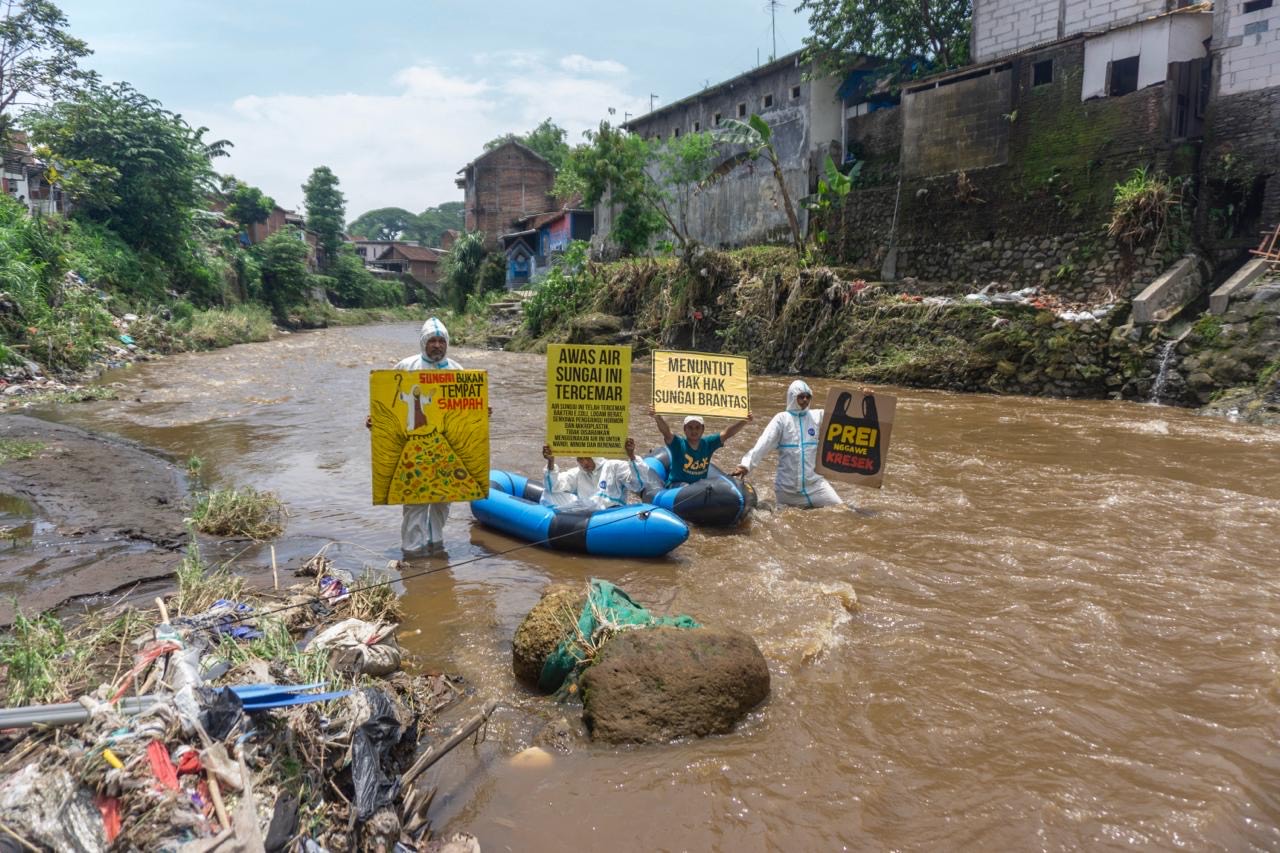 ECOTON Sebut Pencemaran Air di Sungai Brantas Kota Malang Makin Parah