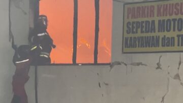 Gudang Penyimpanan Bahan Rokok di Kota Malang Ludes Terbakar, Diduga Korsleting Listrik