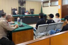 Polresta Malang Kota Dampingi Pelajar Sidang Tipiring Konsumsi Miras
