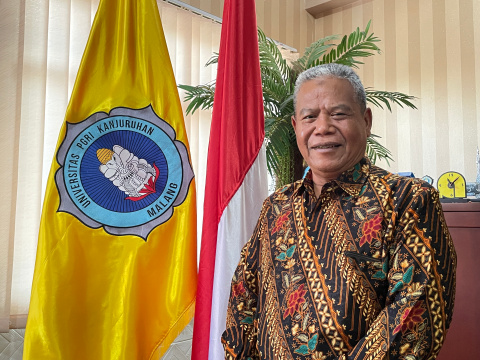 Raih Gelar Profesor Bidang Fisika, Rektor Unikama: Ilmu Pengetahuan Harus Membumi