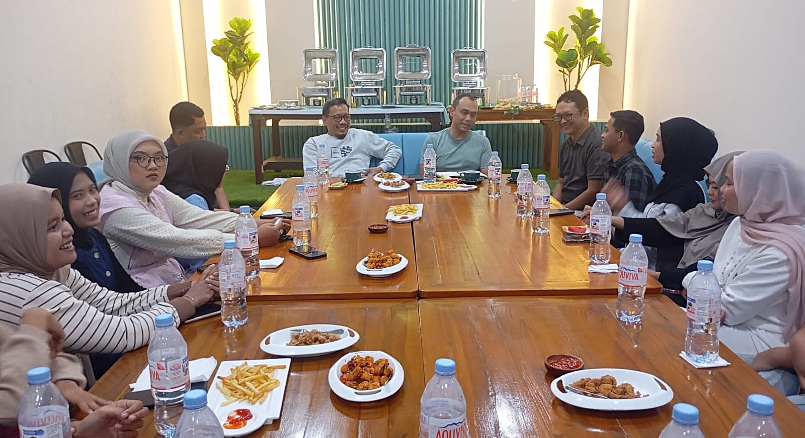 Ngopi Bareng Mahasiswa UWG, Kapolresta Malang Kota Bahas Miras, Narkoba dan Kejahatan Siber